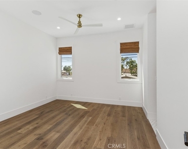 515 1/2 Jasmine Avenue - Photo Thumbnail 10
