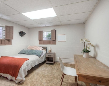 730 S Broadway - Photo Thumbnail 25