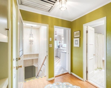 730 S Broadway - Photo Thumbnail 22