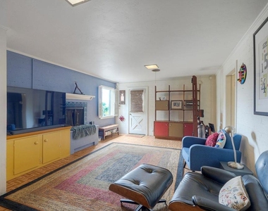 730 S Broadway - Photo Thumbnail 28