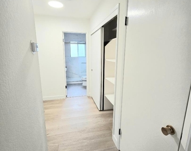 910 Academy Avenue - Photo Thumbnail 6