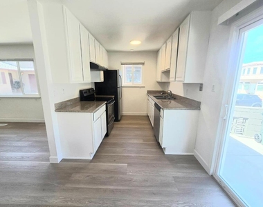 910 Academy Avenue - Photo Thumbnail 4