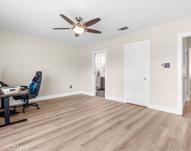 943 N Orange - Photo Thumbnail 22