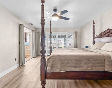 943 N Orange - Photo Thumbnail 13