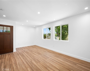 16036 Liggett Street - Photo Thumbnail 4