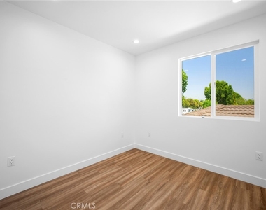 16036 Liggett Street - Photo Thumbnail 10
