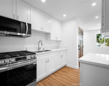 16036 Liggett Street - Photo Thumbnail 8