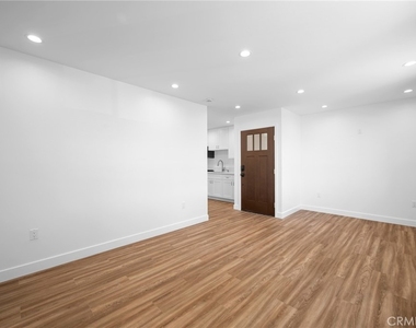 16036 Liggett Street - Photo Thumbnail 5