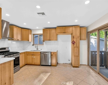 6944 Beckett Street - Photo Thumbnail 5