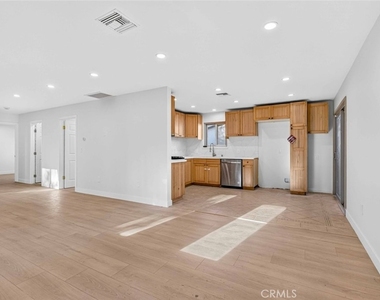 6944 Beckett Street - Photo Thumbnail 6