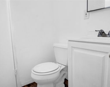1423 Martin Luther King Jr Avenue - Photo Thumbnail 18
