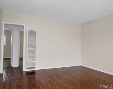 1423 Martin Luther King Jr Avenue - Photo Thumbnail 4