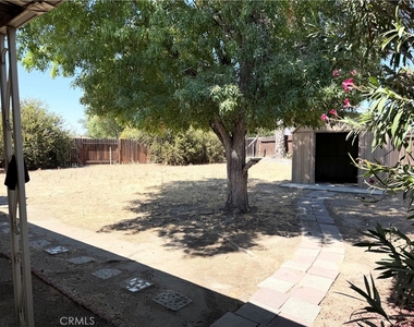 384 Calle Cazadero - Photo Thumbnail 13