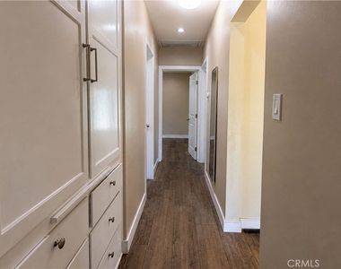 2431 N Lamer Street - Photo Thumbnail 12