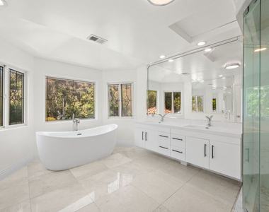 3856 Vista Linda Drive - Photo Thumbnail 28