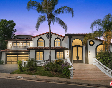 3856 Vista Linda Drive - Photo Thumbnail 8