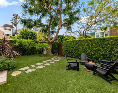 708 Westbourne Drive - Photo Thumbnail 2