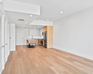 1001 N Fairfax Avenue - Photo Thumbnail 5