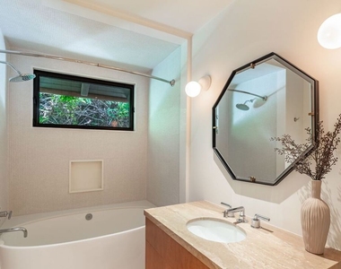 400 Toyopa Drive - Photo Thumbnail 17