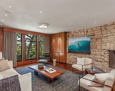 400 Toyopa Drive - Photo Thumbnail 12