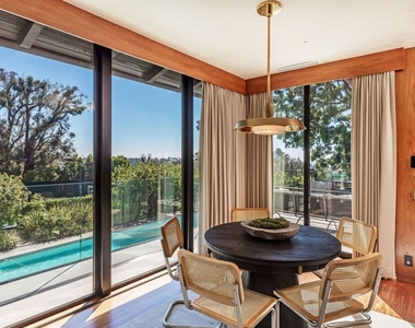 400 Toyopa Drive - Photo Thumbnail 6