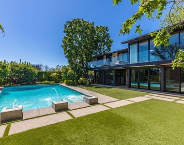 400 Toyopa Drive - Photo Thumbnail 30