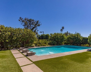 400 Toyopa Drive - Photo Thumbnail 29
