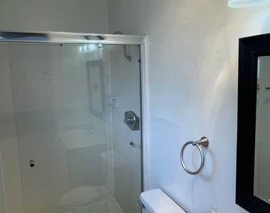 1400 N Fairfax Avenue - Photo Thumbnail 31