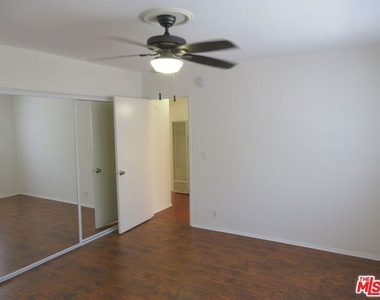 1400 N Fairfax Avenue - Photo Thumbnail 19