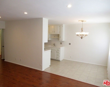 1400 N Fairfax Avenue - Photo Thumbnail 4