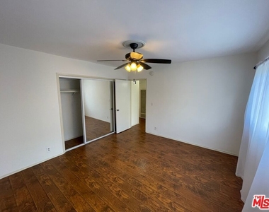 1400 N Fairfax Avenue - Photo Thumbnail 33