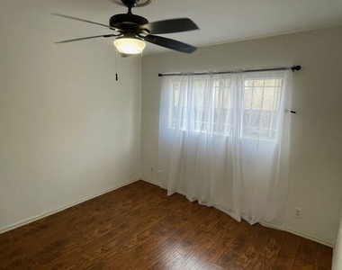 1400 N Fairfax Avenue - Photo Thumbnail 39
