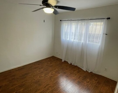 1400 N Fairfax Avenue - Photo Thumbnail 37