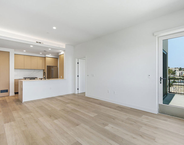 3555 Overland Avenue - Photo Thumbnail 8