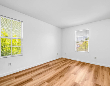 10645 Chiquita Street - Photo Thumbnail 28