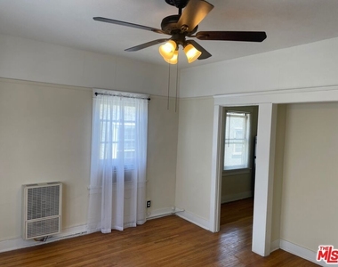 5336 Monroe Street - Photo Thumbnail 10