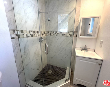 1828 S Gramercy Place - Photo Thumbnail 11