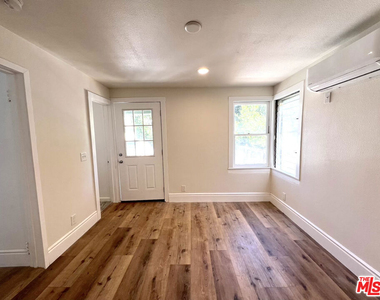 1828 S Gramercy Place - Photo Thumbnail 3