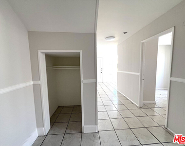 3260 E 4th Street - Photo Thumbnail 17