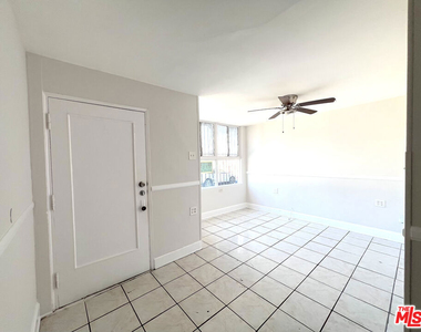 3260 E 4th Street - Photo Thumbnail 3