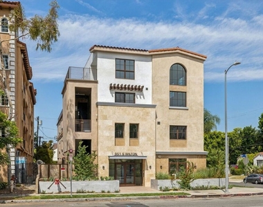 951 S Wilton Place - Photo Thumbnail 40