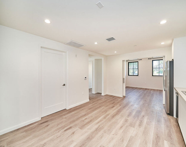 951 S Wilton Place - Photo Thumbnail 1