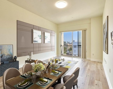345 S Gramercy Place - Photo Thumbnail 17
