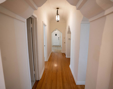 1210 S La Jolla Avenue - Photo Thumbnail 11