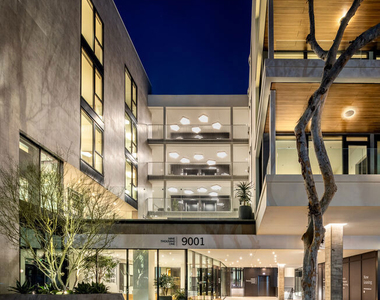 9001 Santa Monica Boulevard - Photo Thumbnail 10