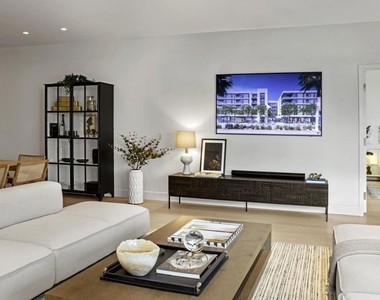 9001 Santa Monica Boulevard - Photo Thumbnail 21