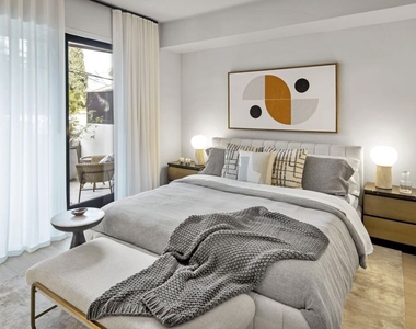 9001 Santa Monica Boulevard - Photo Thumbnail 15