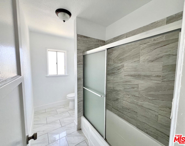 254 E Lanzit Avenue - Photo Thumbnail 10