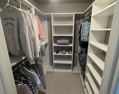 2112 Warfield Avenue - Photo Thumbnail 19
