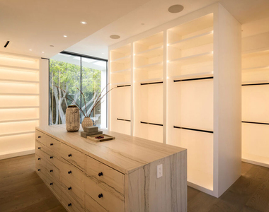 1200 Laurel Way - Photo Thumbnail 22
